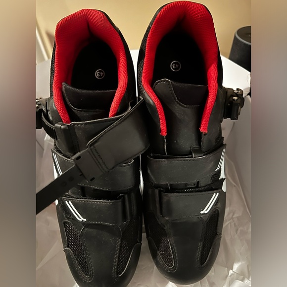 Peloton Bike unisex cycle shoes sz 43. Women’s 11. Men’s 9. - Picture 2 of 6